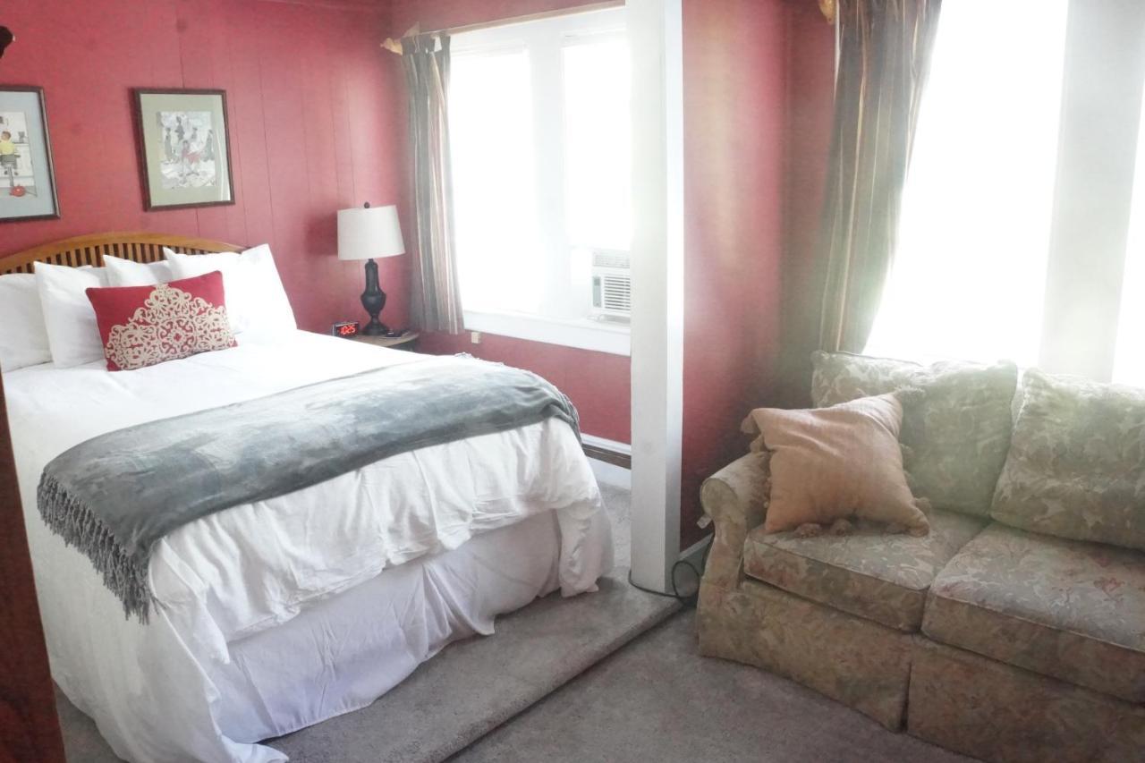 The Frogtown Inn Canadensis Exteriér fotografie