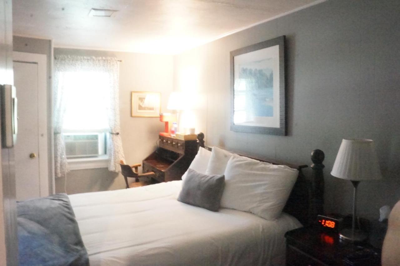 The Frogtown Inn Canadensis Exteriér fotografie
